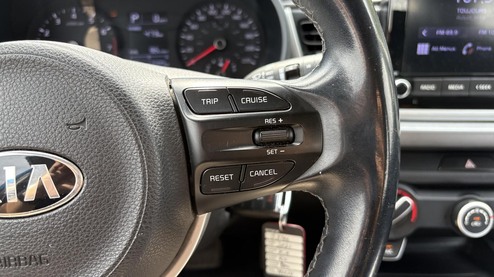 2021 Kia Rio5 - Image 16