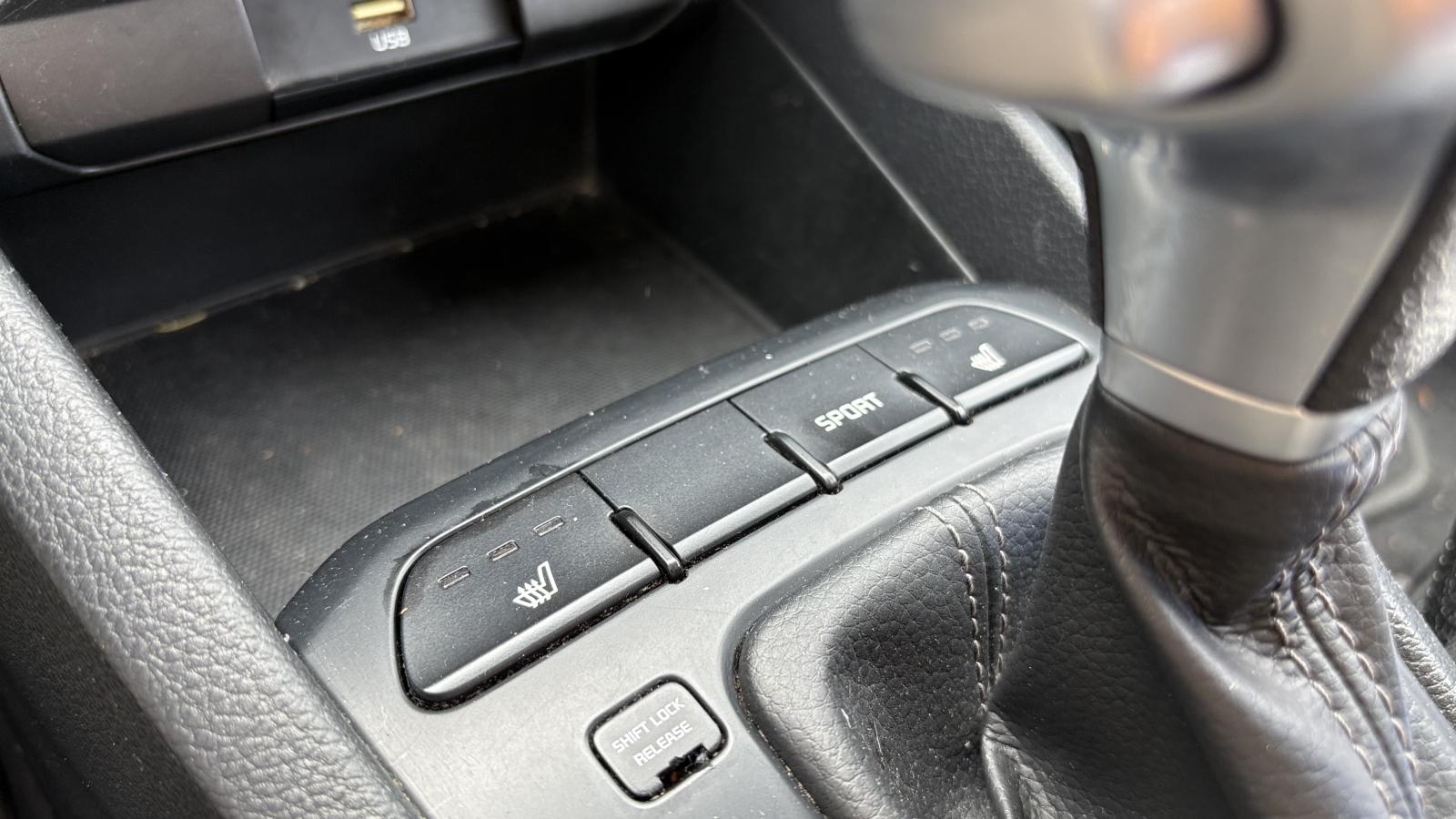 2021 Kia Rio5 - Image 25