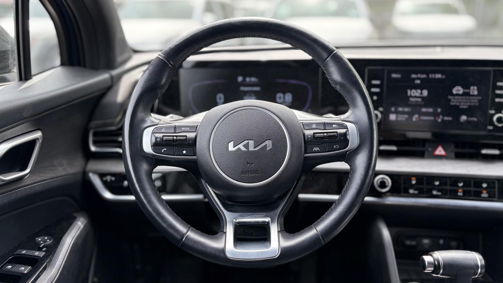 2023 Kia Sportage - Image 8