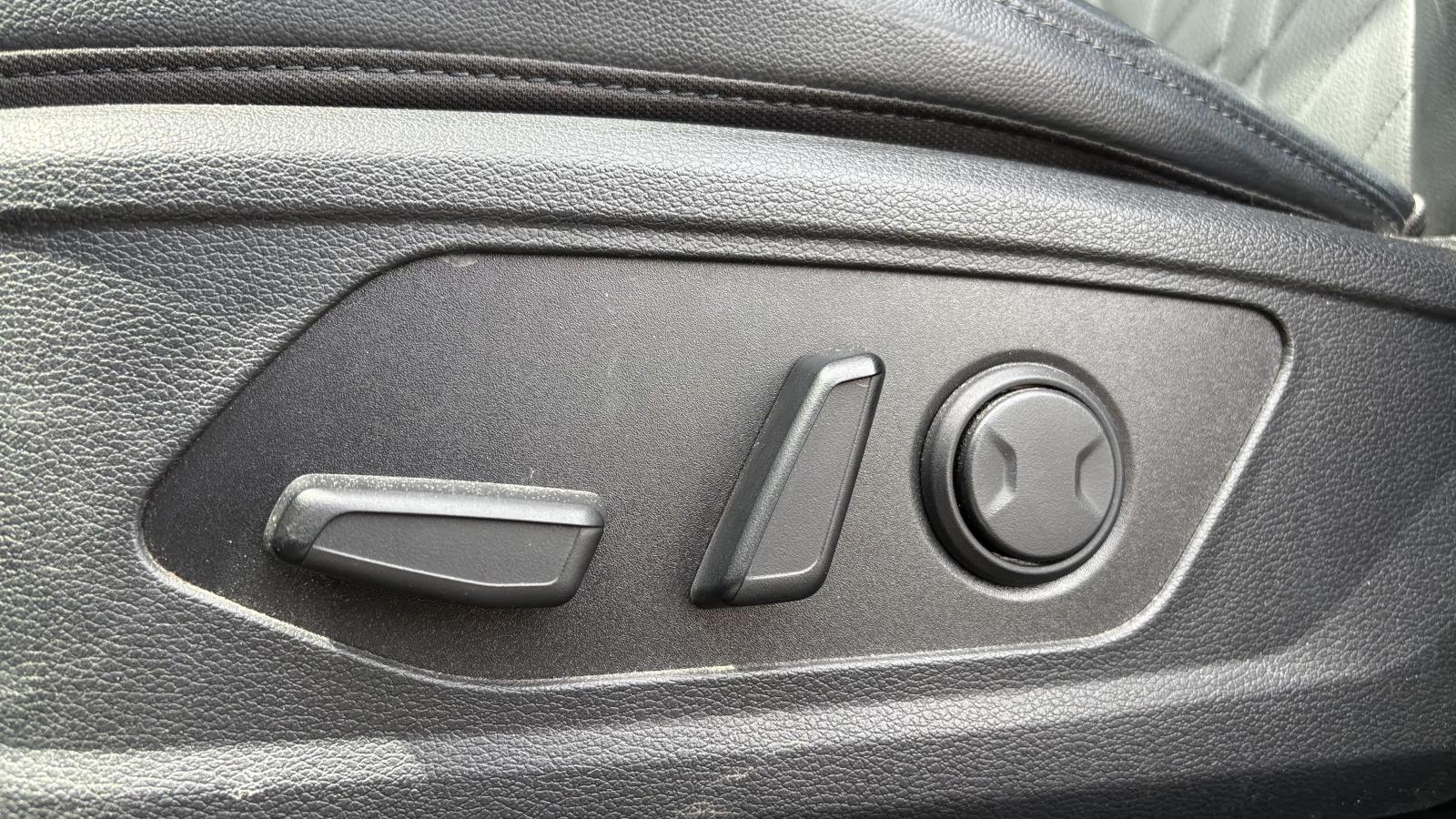 2023 Kia Sportage - Image 11