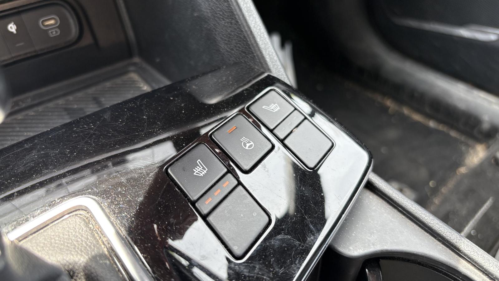 2023 Kia Sportage - Image 25
