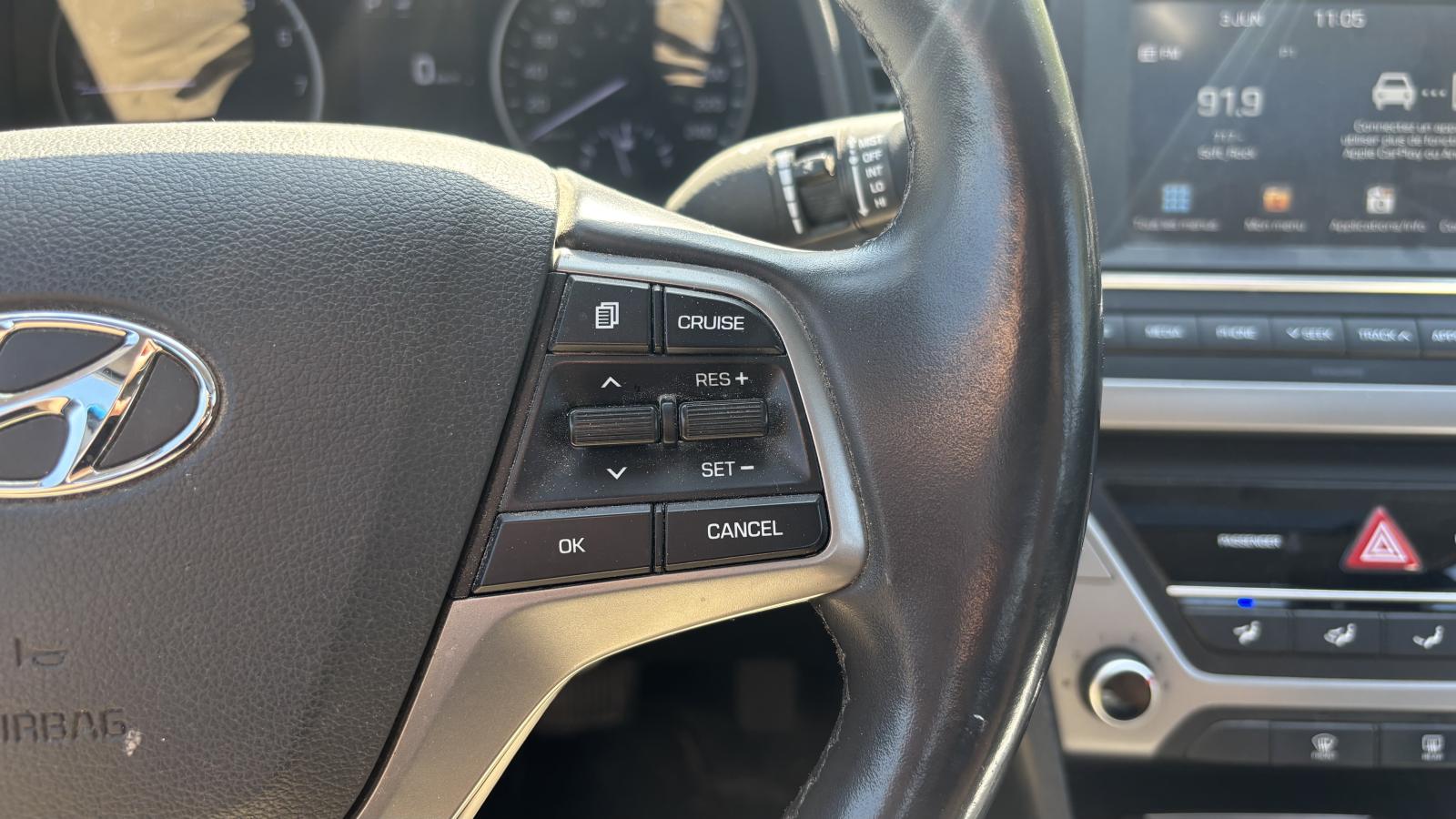 2018 Hyundai Elantra - Image 12