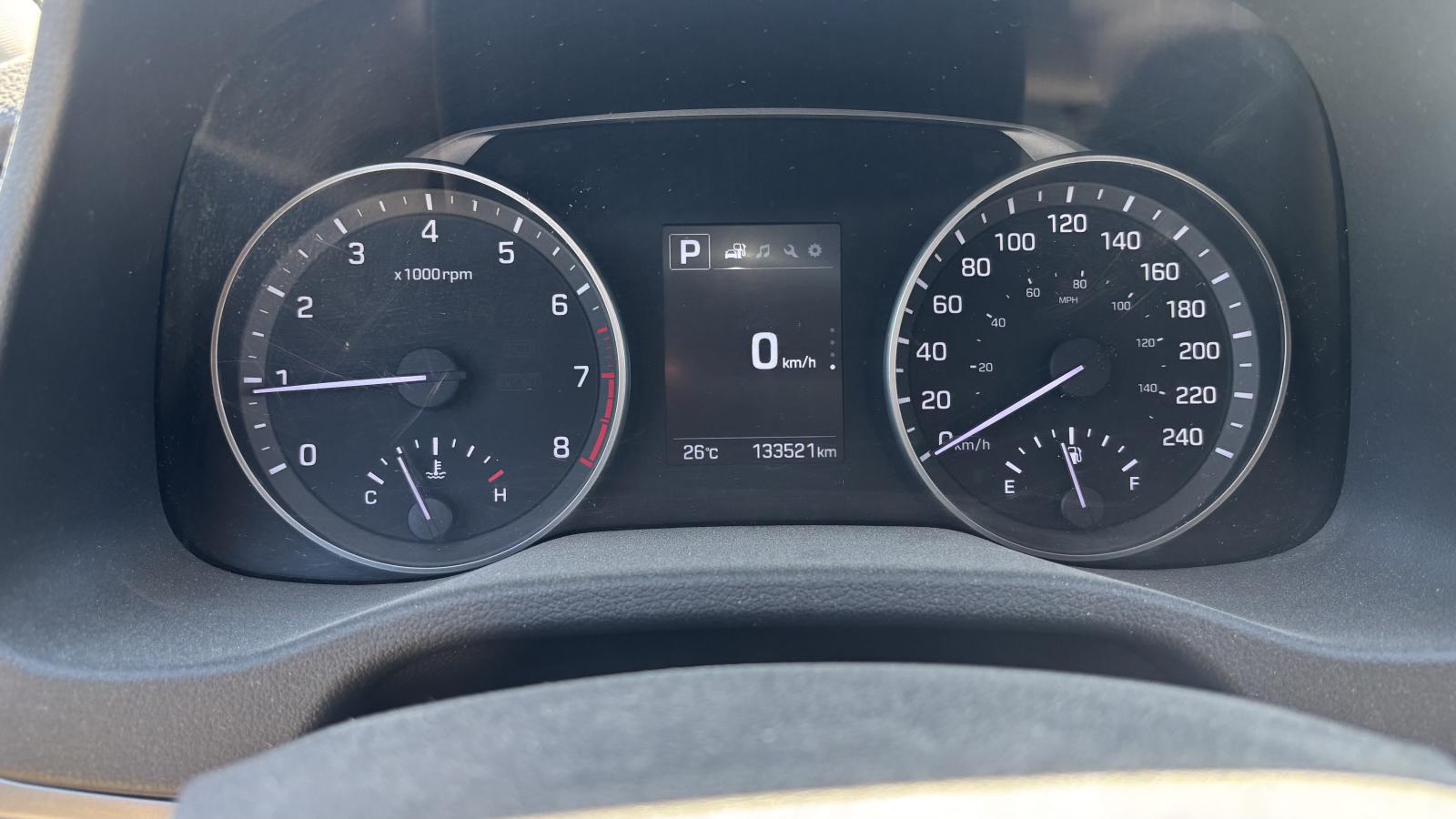 2018 Hyundai Elantra - Image 14