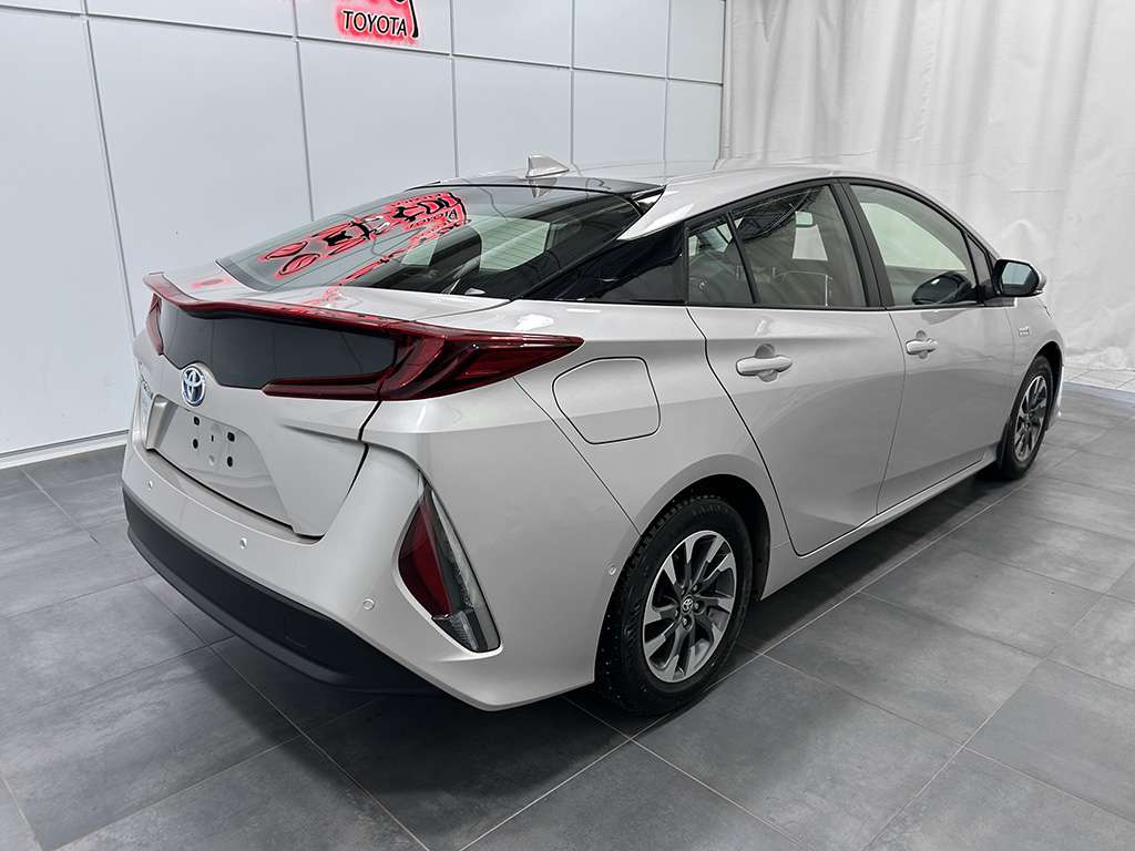 2022 Toyota Prius Prime - Image 6