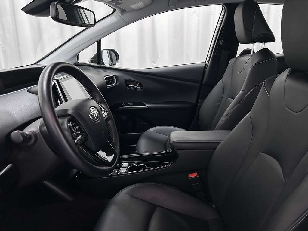 2022 Toyota Prius Prime - Image 15