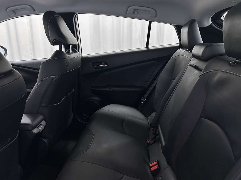 2022 Toyota Prius Prime - Image 16