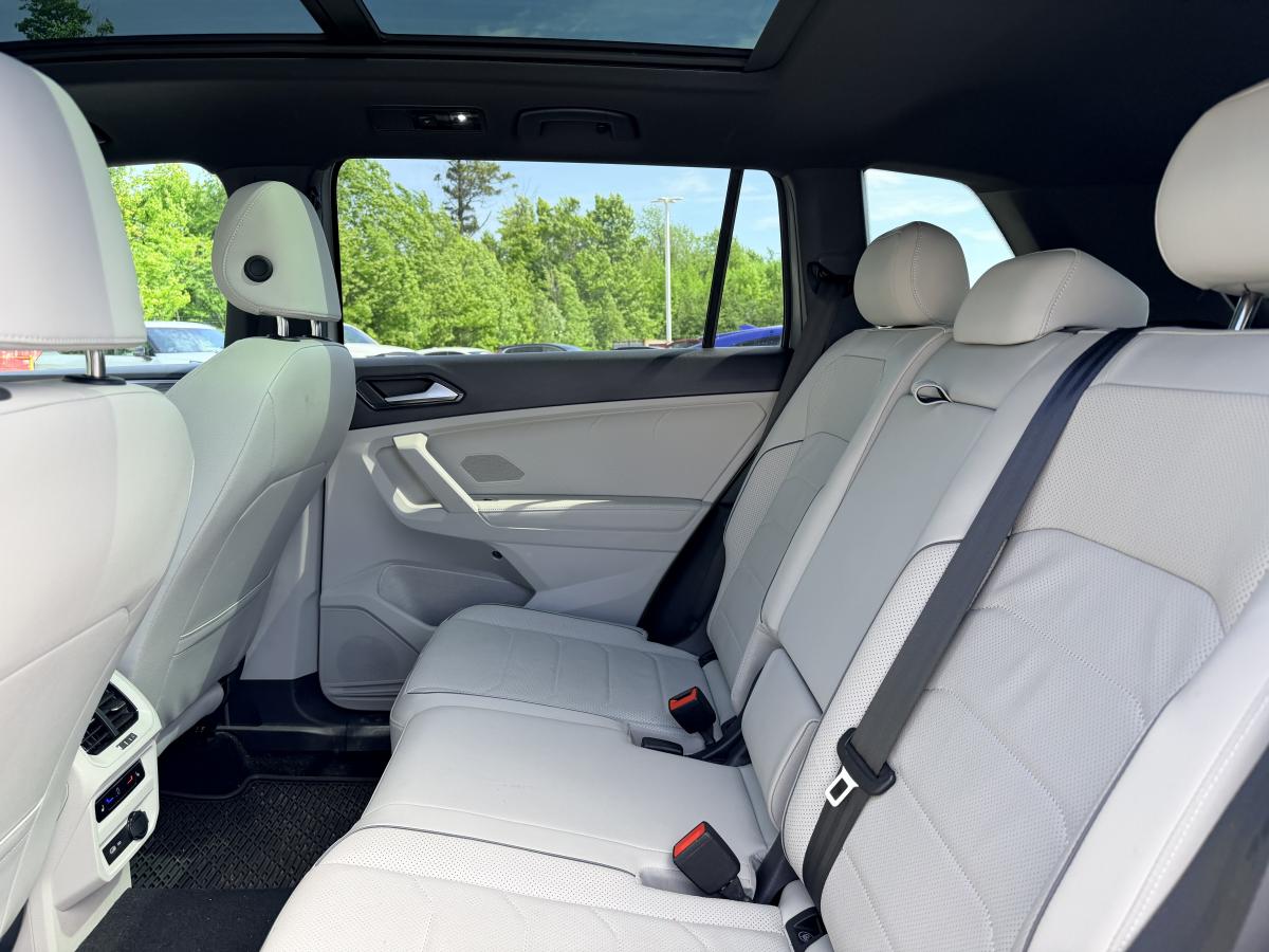 2024 Volkswagen Tiguan - Image 12