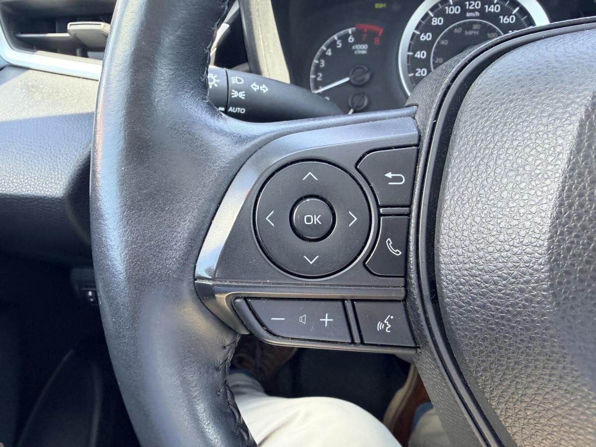 2021 Toyota Corolla - Image 19