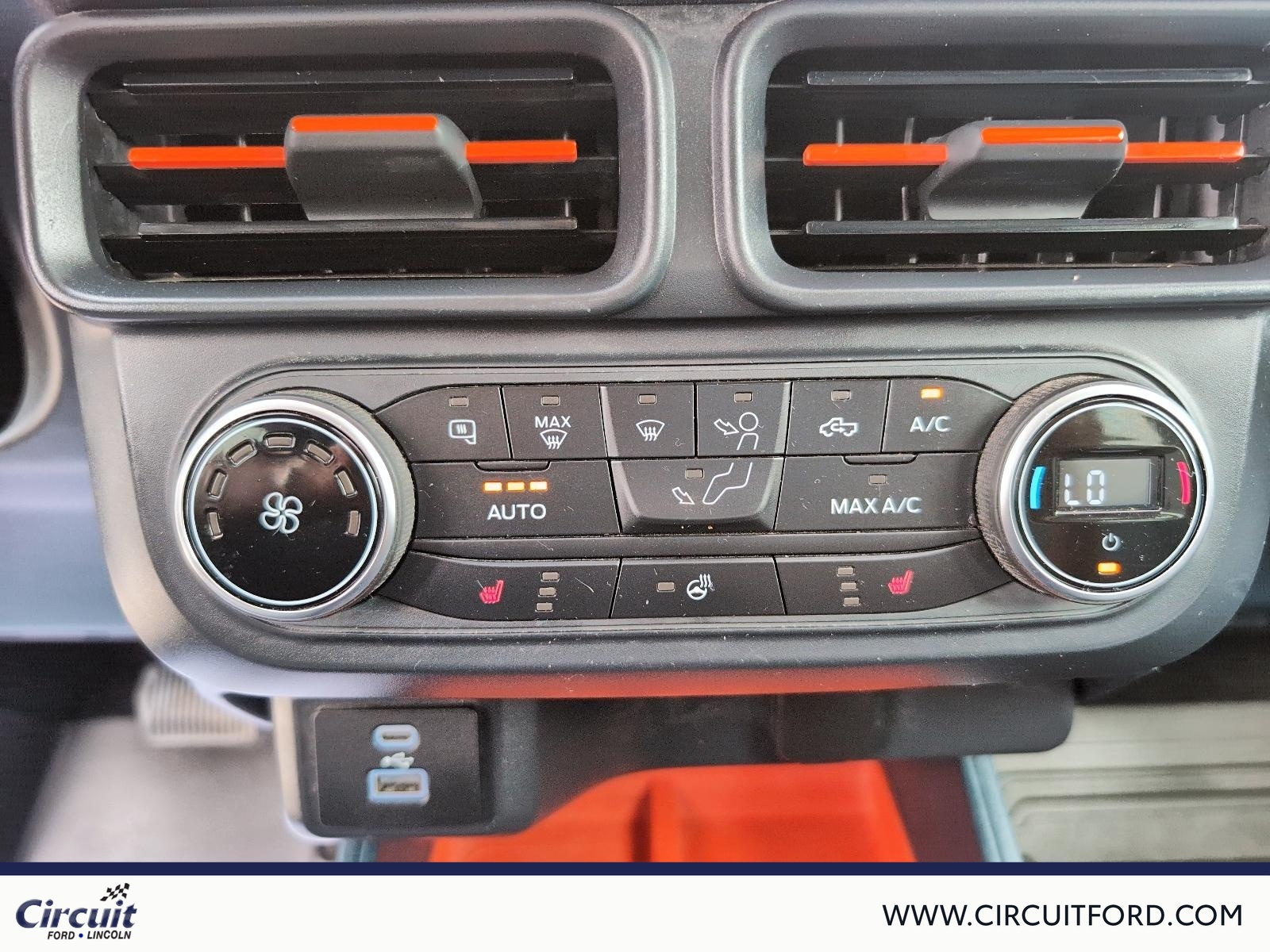 2022 Ford Maverick - Image 14