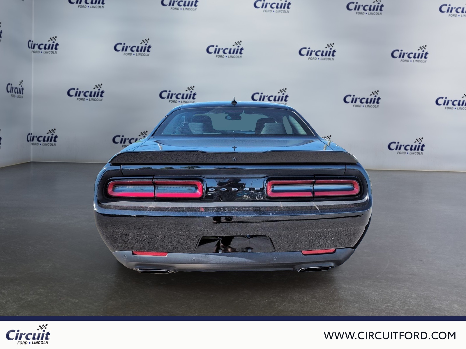 2022 Dodge Challenger - Image 4