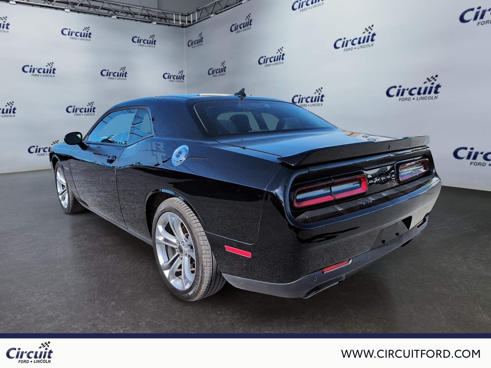 2022 Dodge Challenger - Image 5