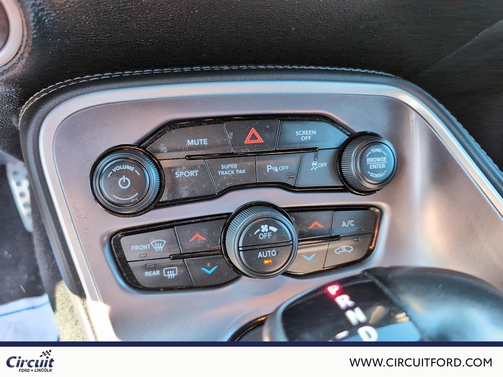 2022 Dodge Challenger - Image 14