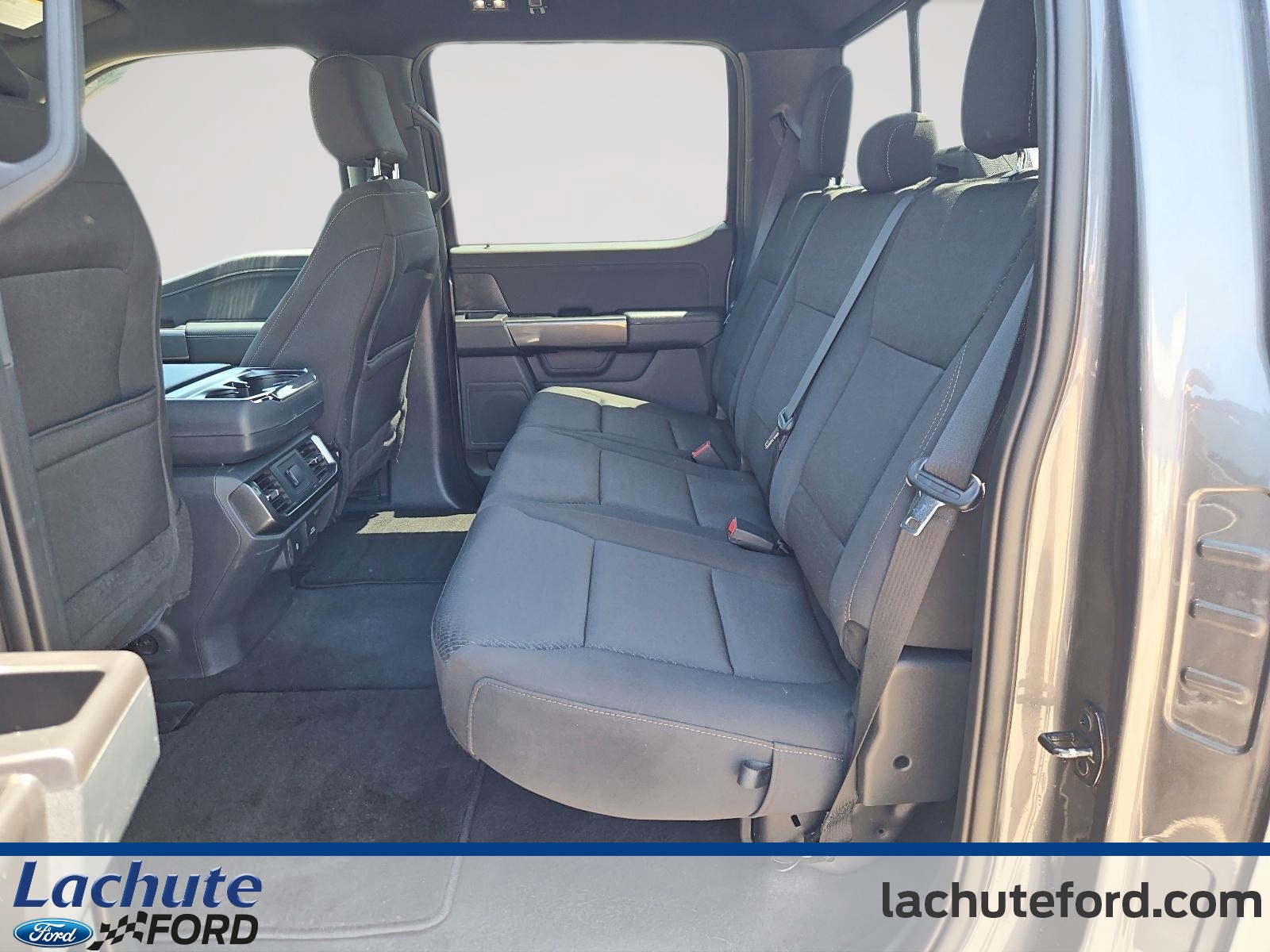 2023 Ford F-150 - Image 25