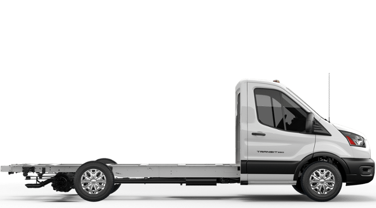 2026 Ford Transit Cutaway - Image 5