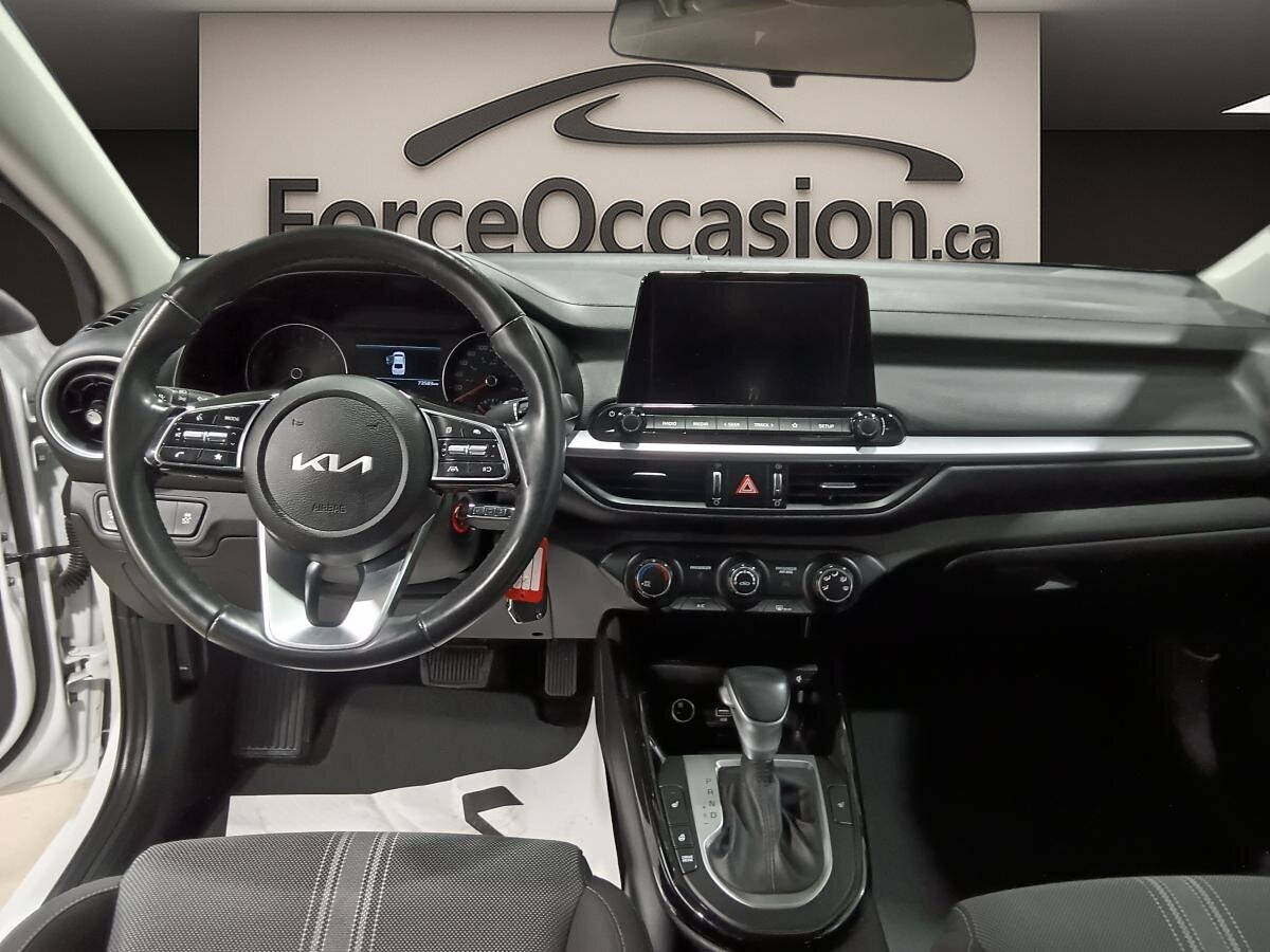 2023 Kia Forte - Image 5