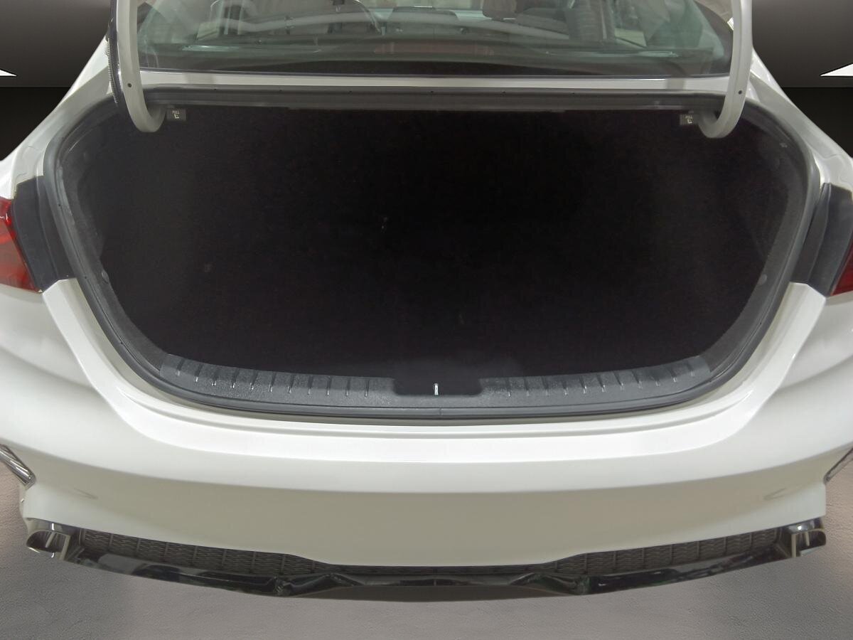 2023 Kia Forte - Image 8