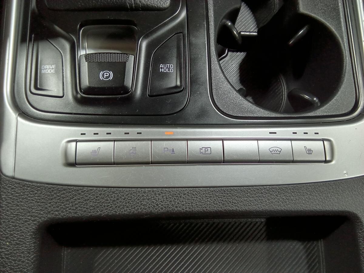 2025 Kia Carnival - Image 19