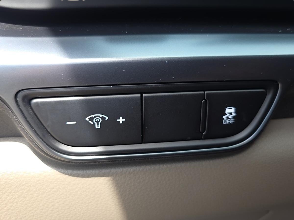 2025 Kia Carnival - Image 23