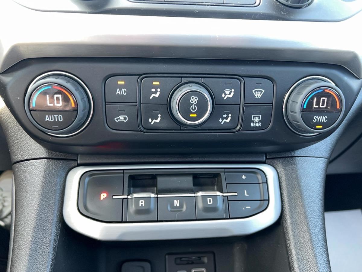 2023 GMC Acadia - Image 28