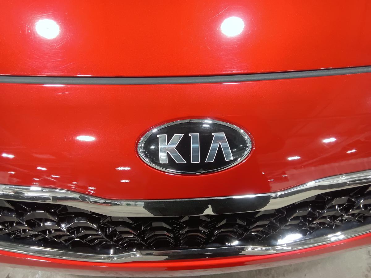 2017 Kia Forte - Image 11