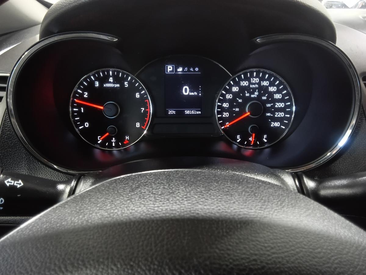2017 Kia Forte - Image 16