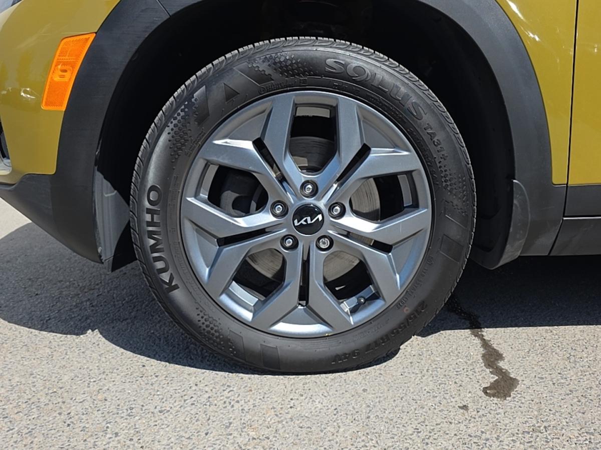 2024 Kia Seltos - Image 6
