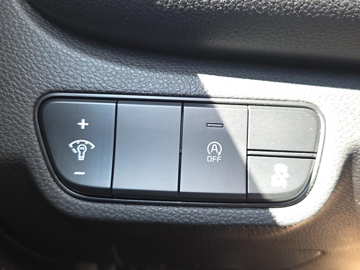 2024 Kia Seltos - Image 20