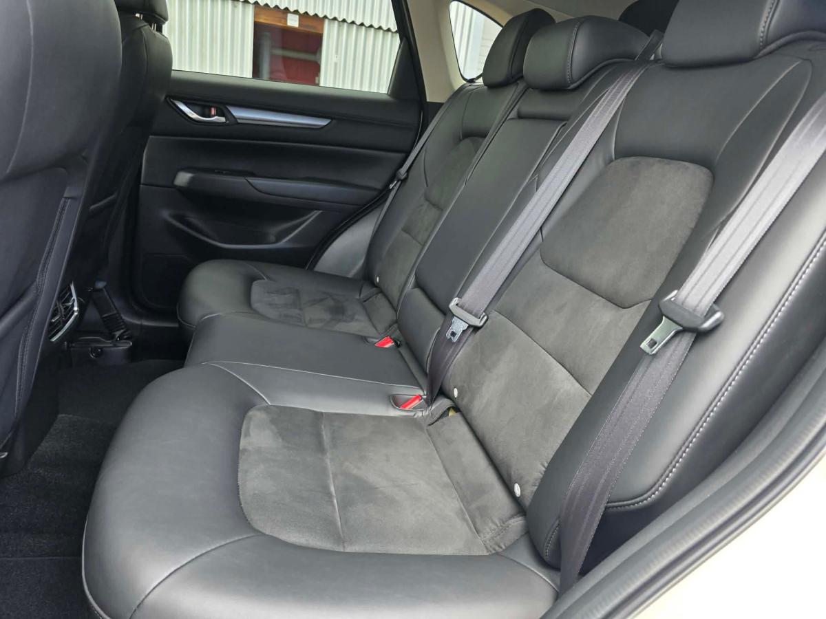 2021 Mazda CX-5 - Image 17