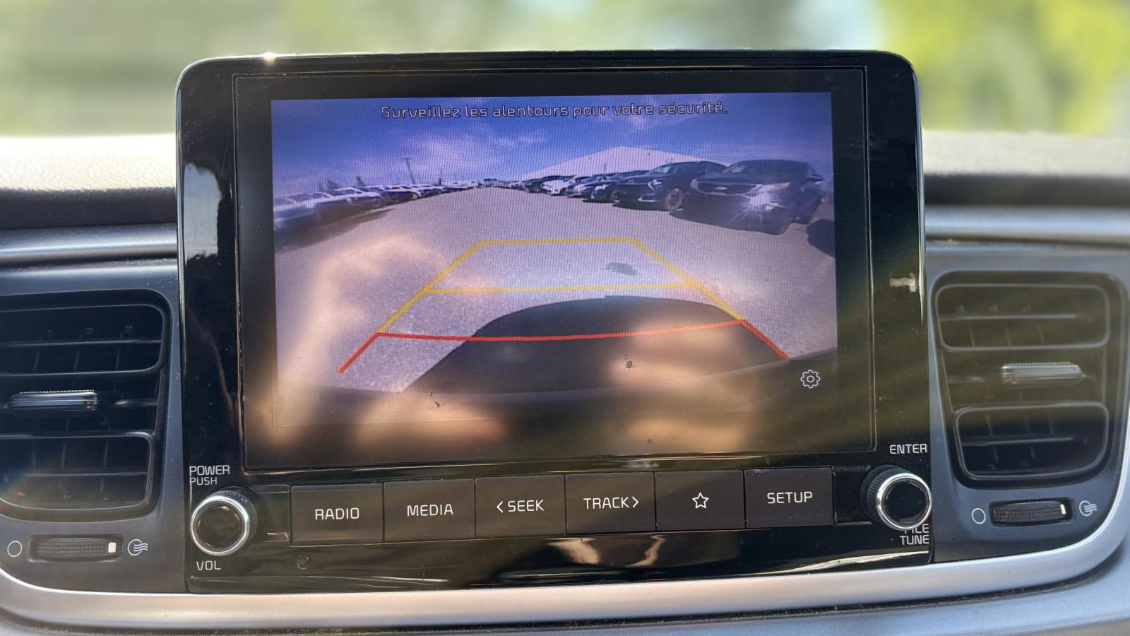 2021 Kia Rio5 - Image 18