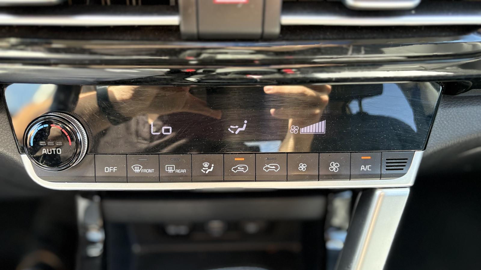 2023 Kia Seltos - Image 25