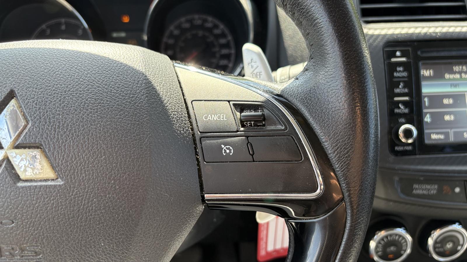 2017 Mitsubishi RVR - Image 14