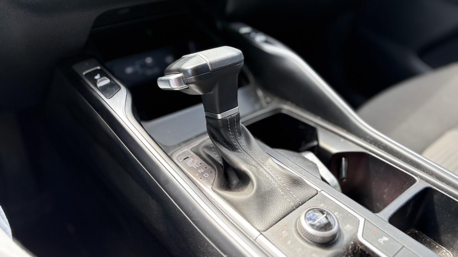 2025 Kia Sorento - Image 23