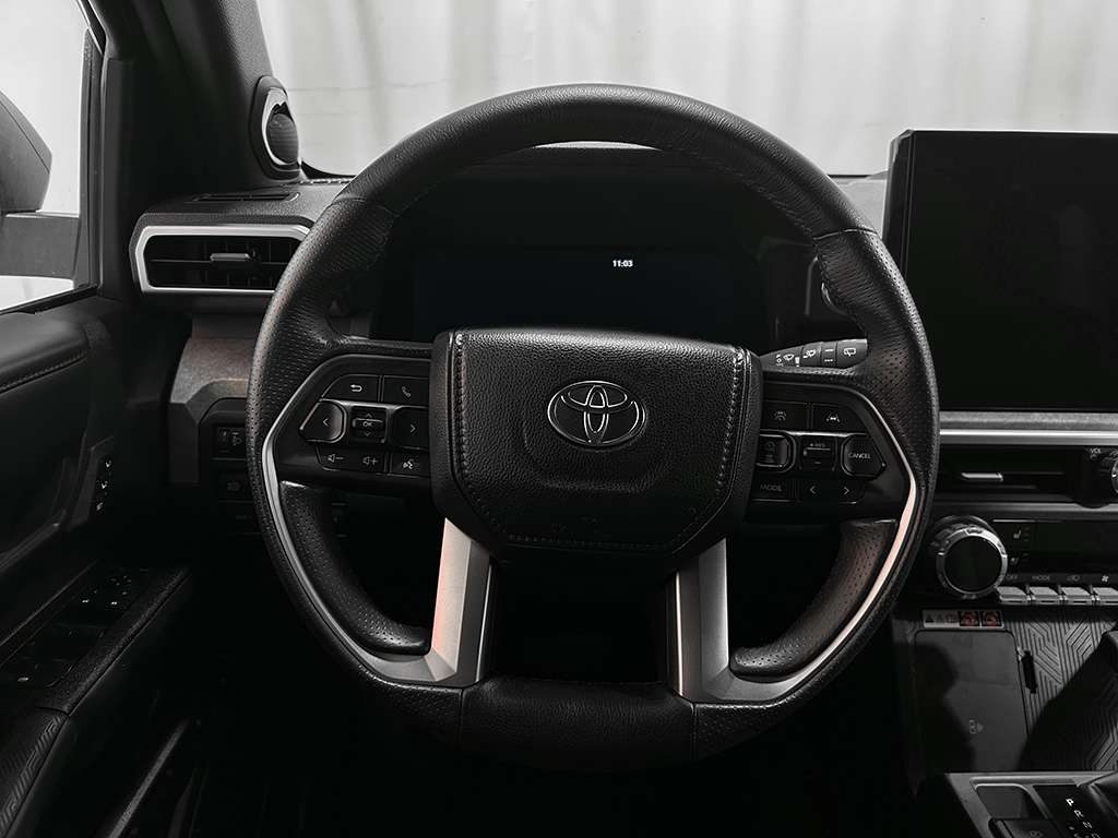 2025 Toyota 4Runner - Image 11