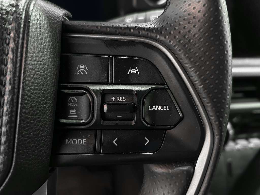 2025 Toyota 4Runner - Image 12