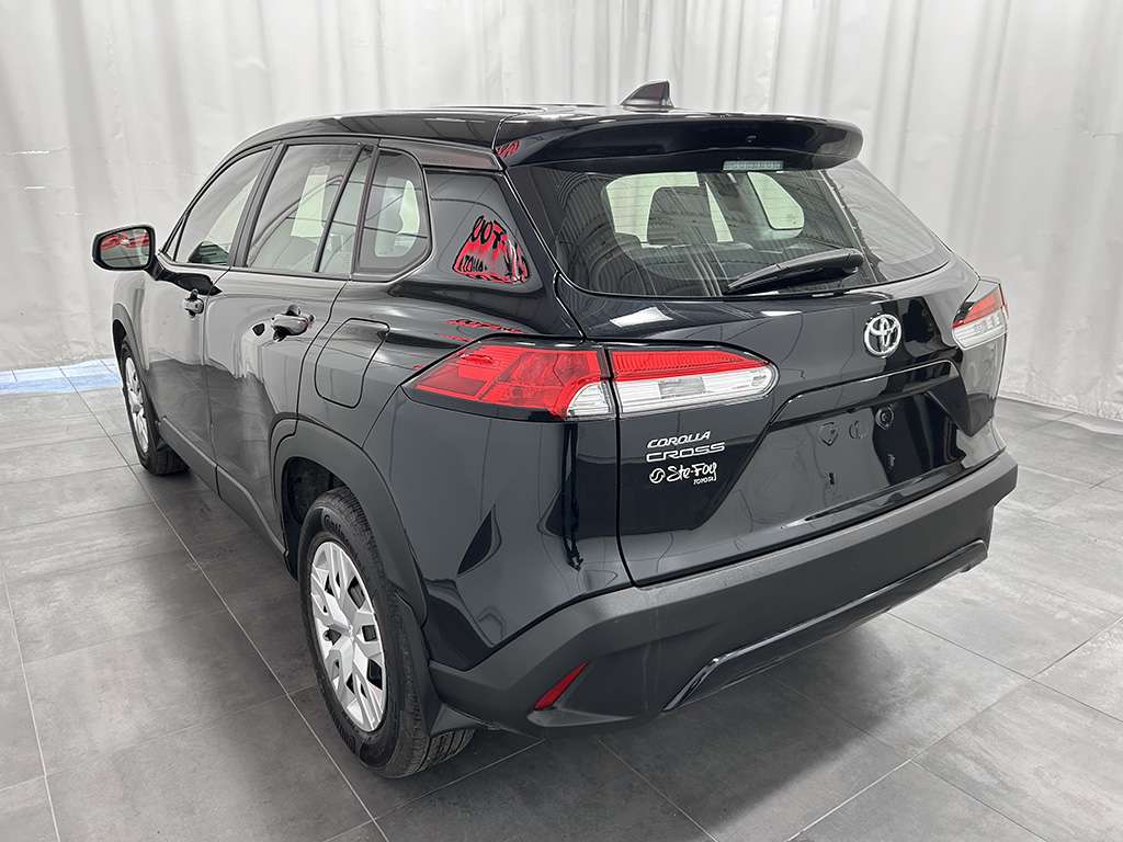 2024 Toyota Corolla Cross - Image 4