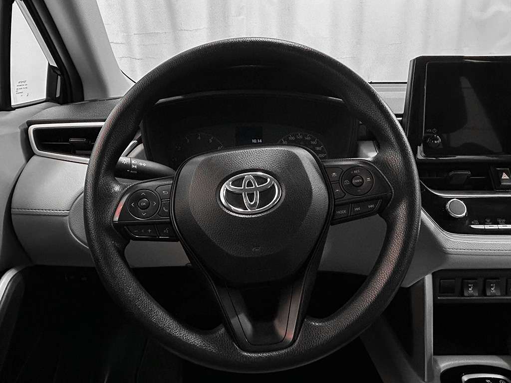 2024 Toyota Corolla Cross - Image 11