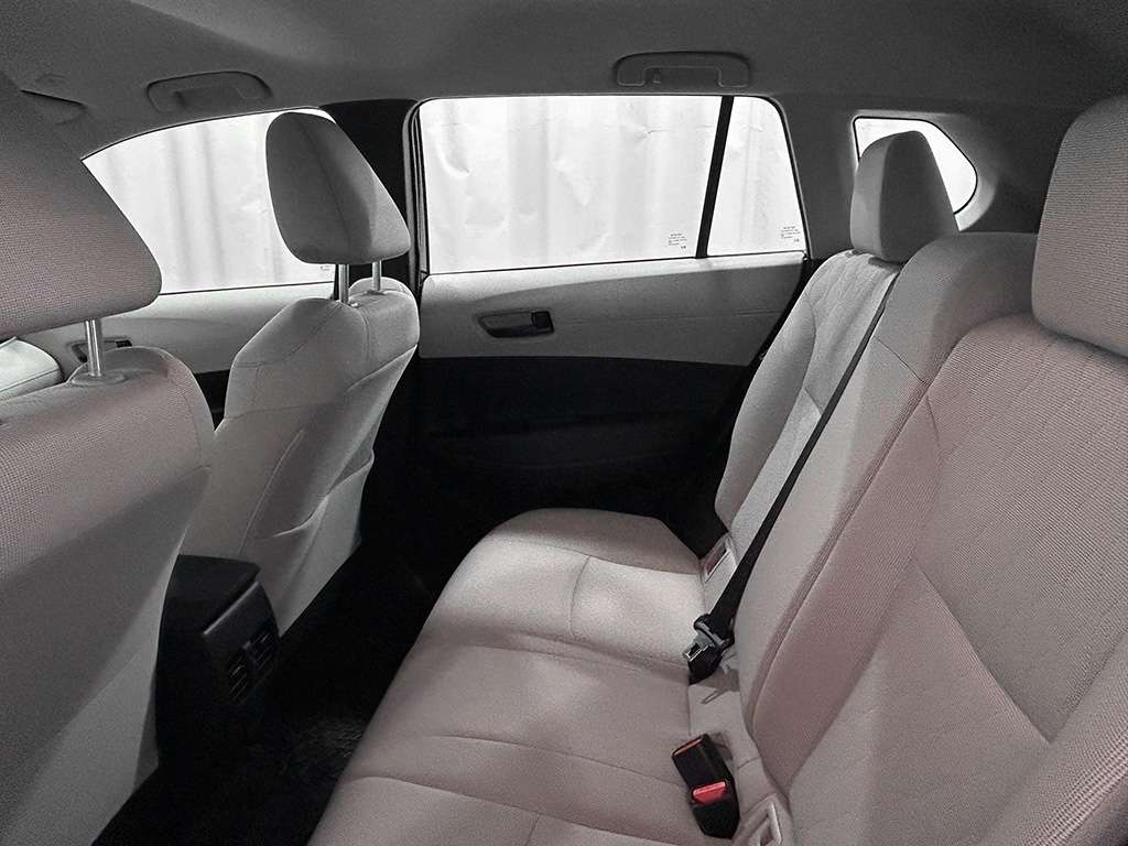 2024 Toyota Corolla Cross - Image 17