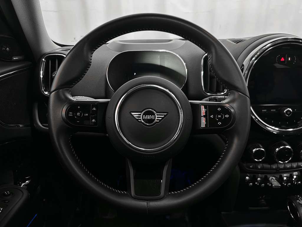 2023 Mini Countryman - Image 11