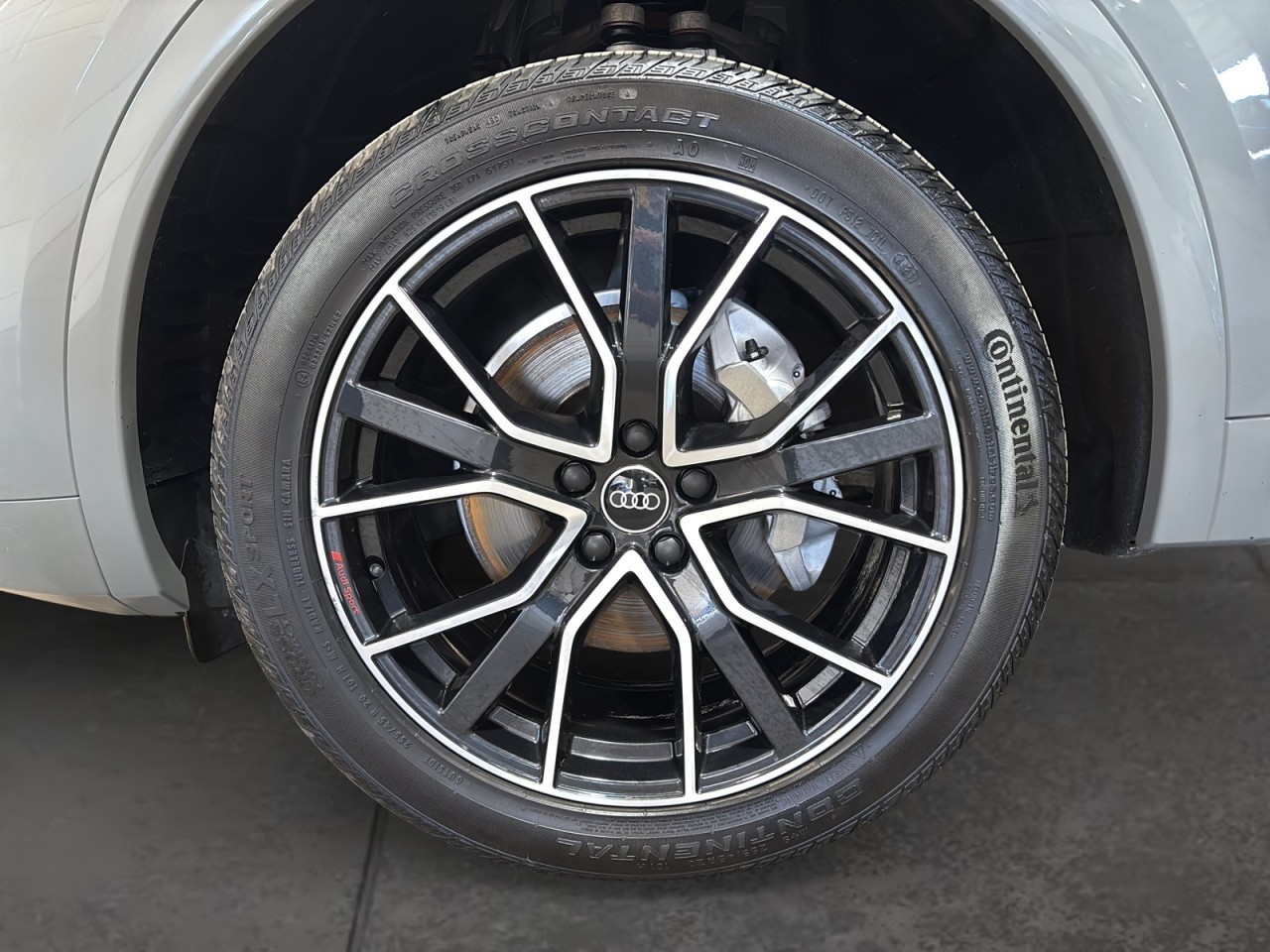 2022 Audi Q5 Sportback - Image 11