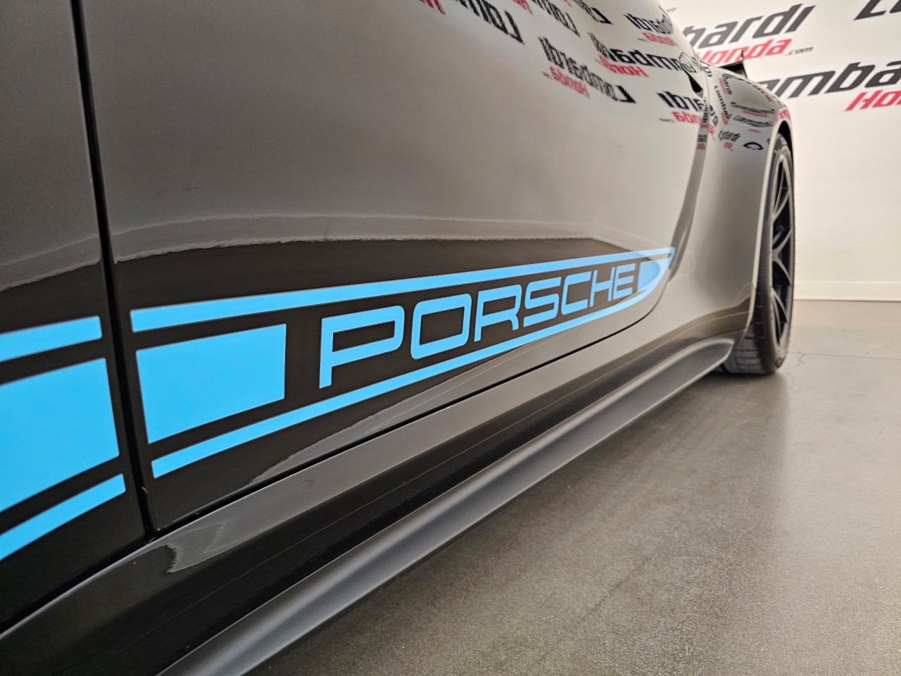 2026 Porsche 911 - Image 16