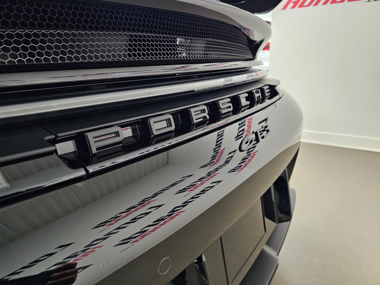 2026 Porsche 911 - Image 18