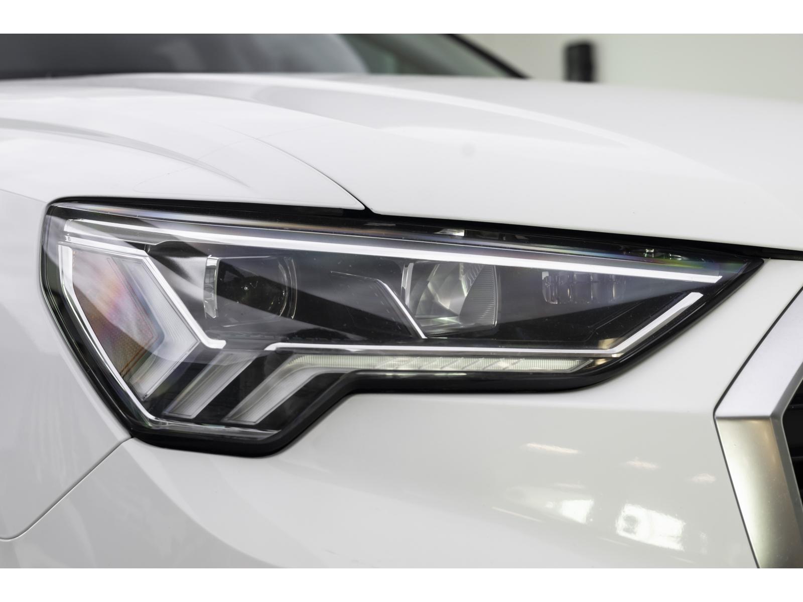 2021 Audi Q3 - Image 2