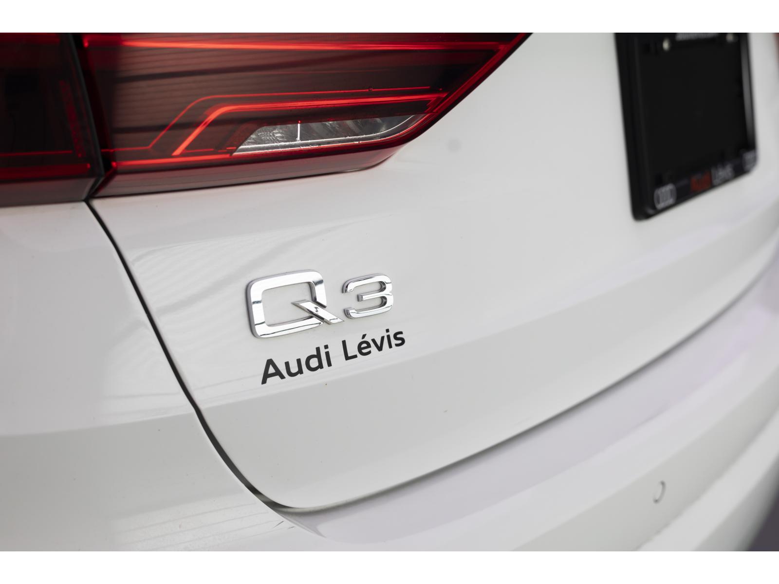 2021 Audi Q3 - Image 9