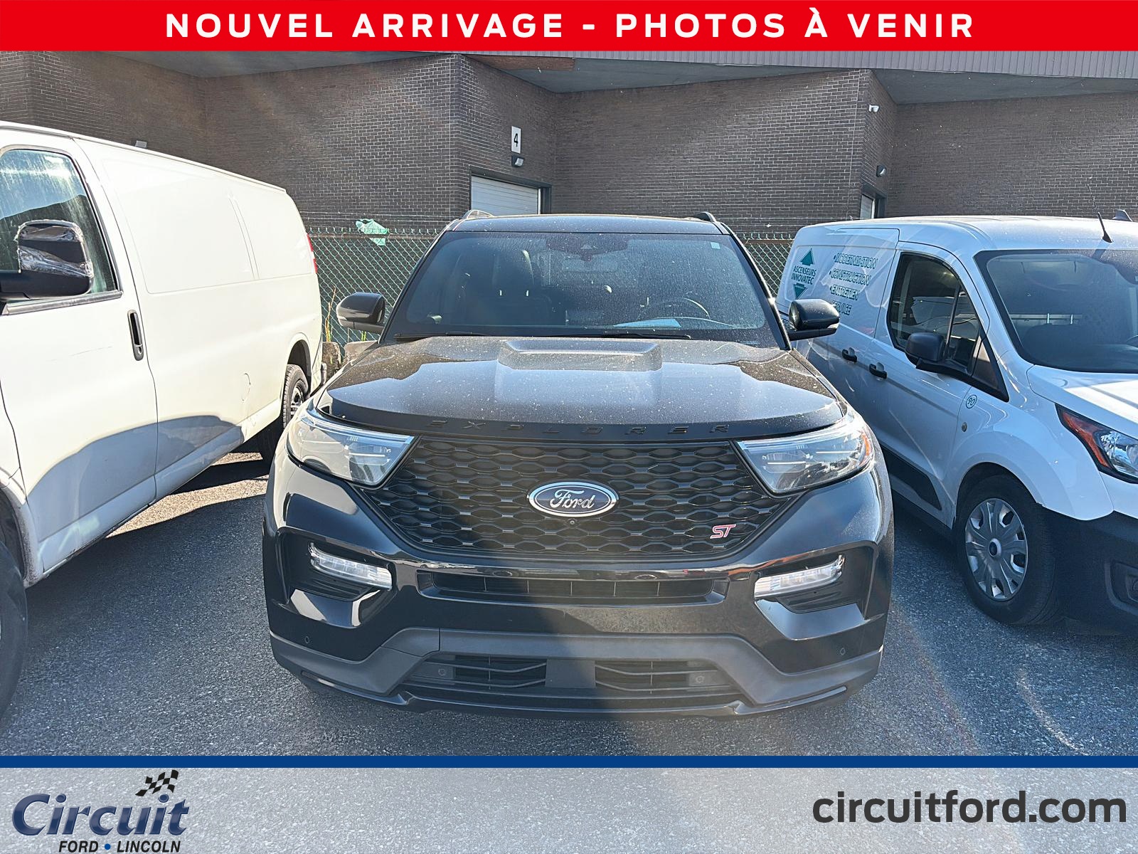 2023 Ford Explorer - Image 2