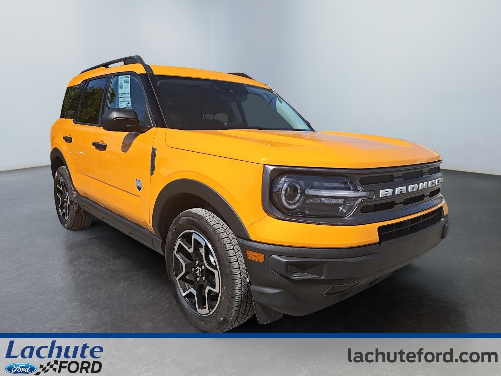 2022 Ford Bronco Sport - Image 3