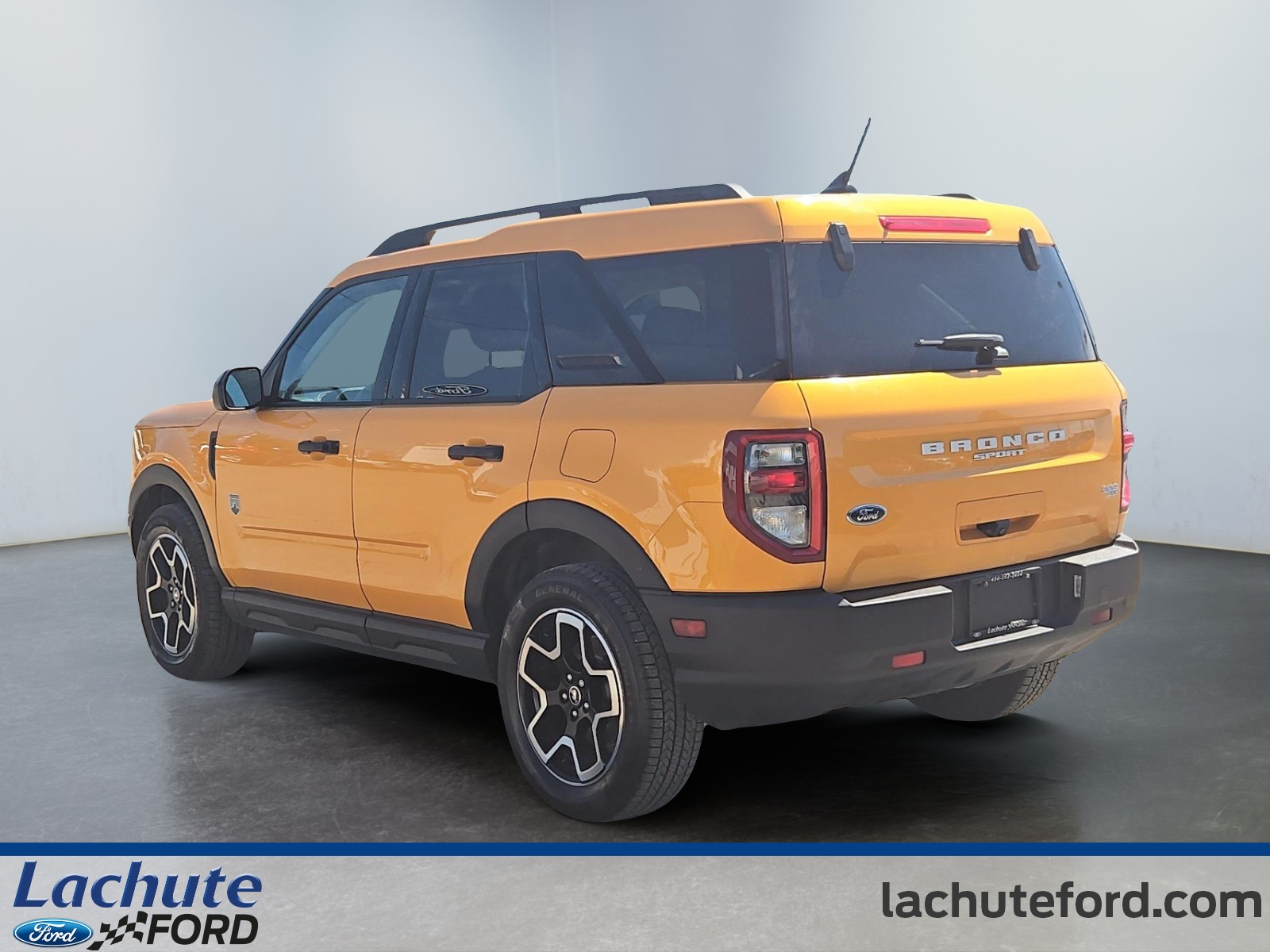 2022 Ford Bronco Sport - Image 5