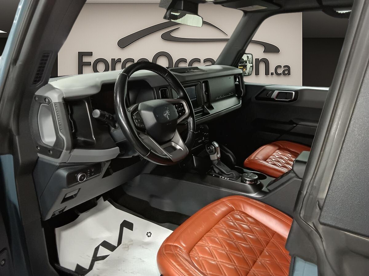 2022 Ford Bronco - Image 4