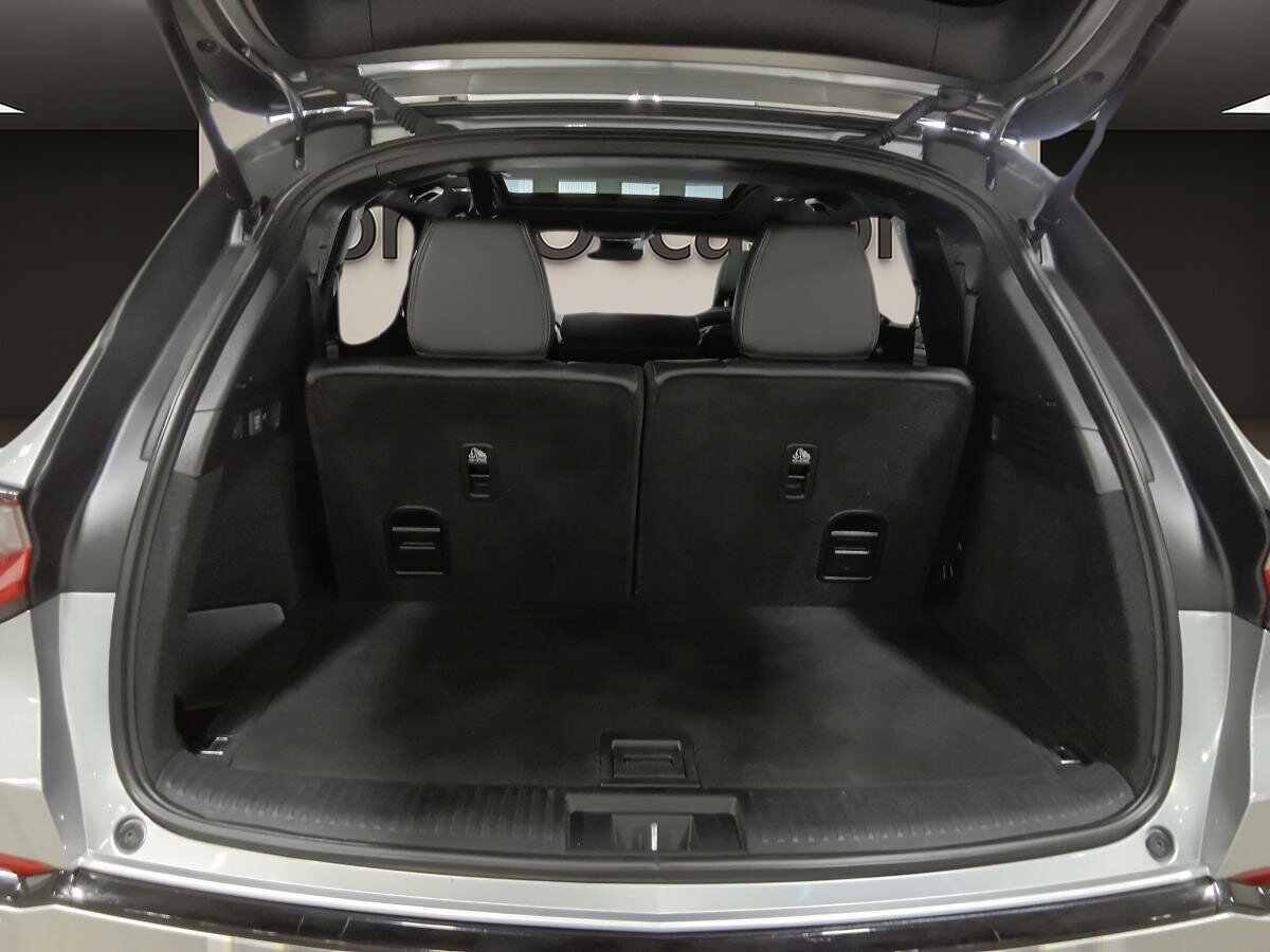 2022 Acura MDX - Image 8