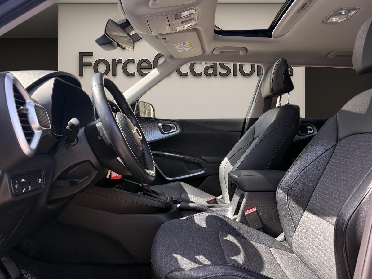 2022 Kia Soul - Image 6