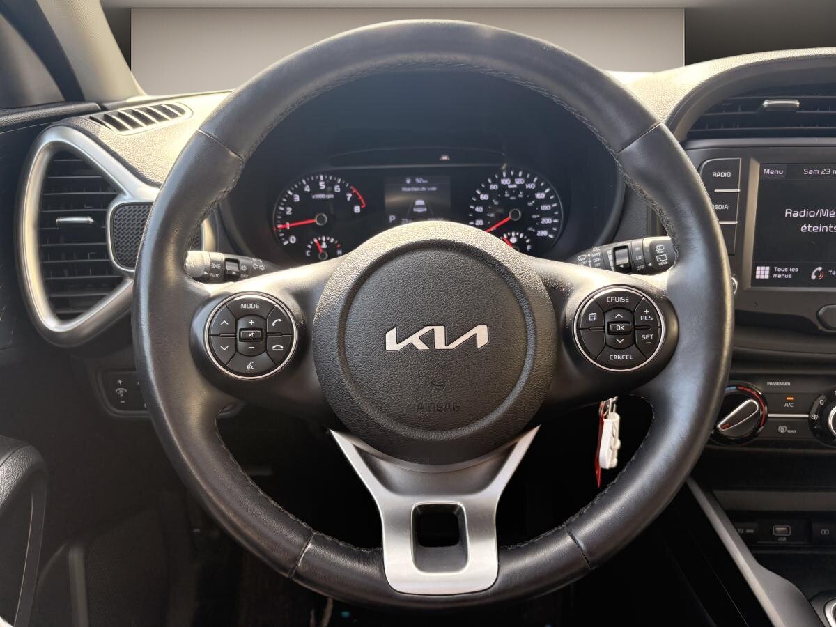 2022 Kia Soul - Image 12